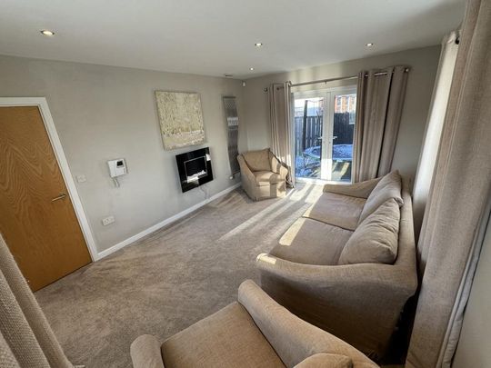 3 bedroom terraced house to rent - Photo 1