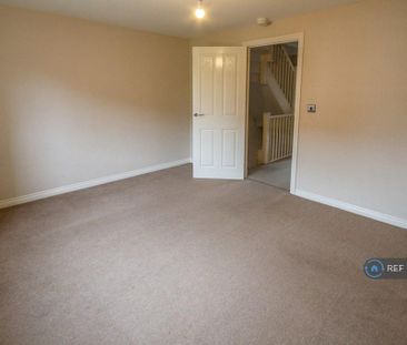 4 bedroom terraced house to rent - Photo 1