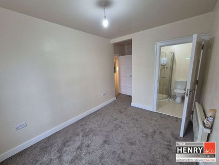 8B KILLYMAN ROAD, DUNGANNON, BT71 6DH - Photo 2