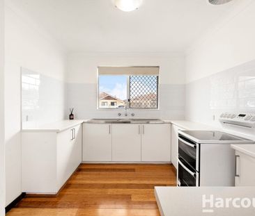 Perfectly Positioned Gem - Photo 2