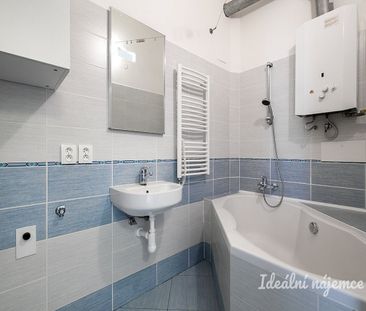 Pronájem bytu 2+1 59 m² - Фото 4