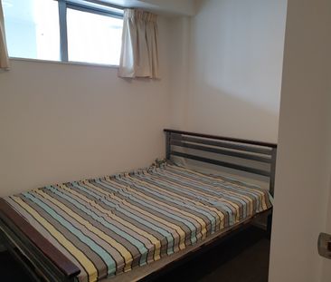 Well Presented 2 Bedroom Apartment - Photo 1