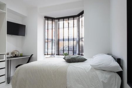 6 bedroom house to rent - Photo 4