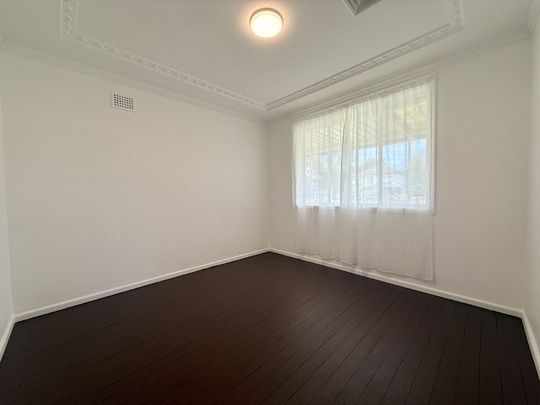 Conveniently located family home - Photo 1