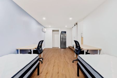 Studio Twin Ensuite - Photo 3