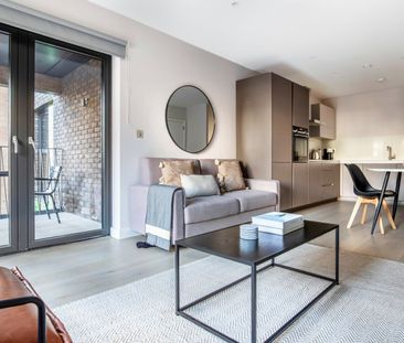 Boulevard Apartments, Ufford St - Photo 3