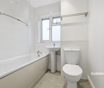 Albert Road, Buckhurst Hill - Photo 1