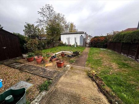 Beaumont Road, Slough, SL2 - Photo 5