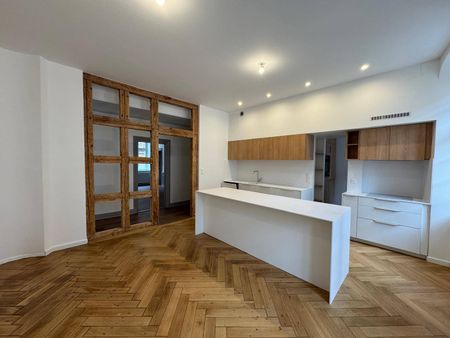 À LOUER ! Très bel appartement familial de 194 m² avec terrasse, Strasbourg - hypercentre - Photo 3