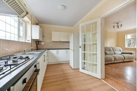 Swan Road, Hanworth, TW13 - Photo 5
