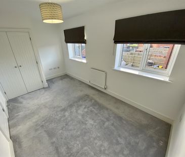 Skylark Drive, Branston, Burton-On-Trent DE14 3NU - Photo 4