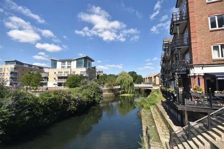 Oakbark House, High Street, Brentford, TW8 - Photo 3