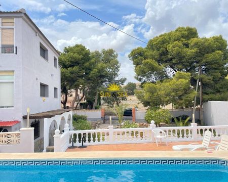 FOUR-BEDROOM APARTMENT – EL CAMPELLO - Photo 4