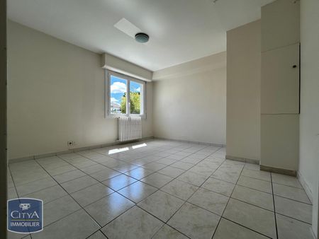 Location Appartement 5 pièces 124m² ST NAZAIRE 44600 - Photo 5