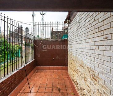 Casa residencial de 5 dormitórios, sendo 1 suíte, para alugar no ba... - Photo 4