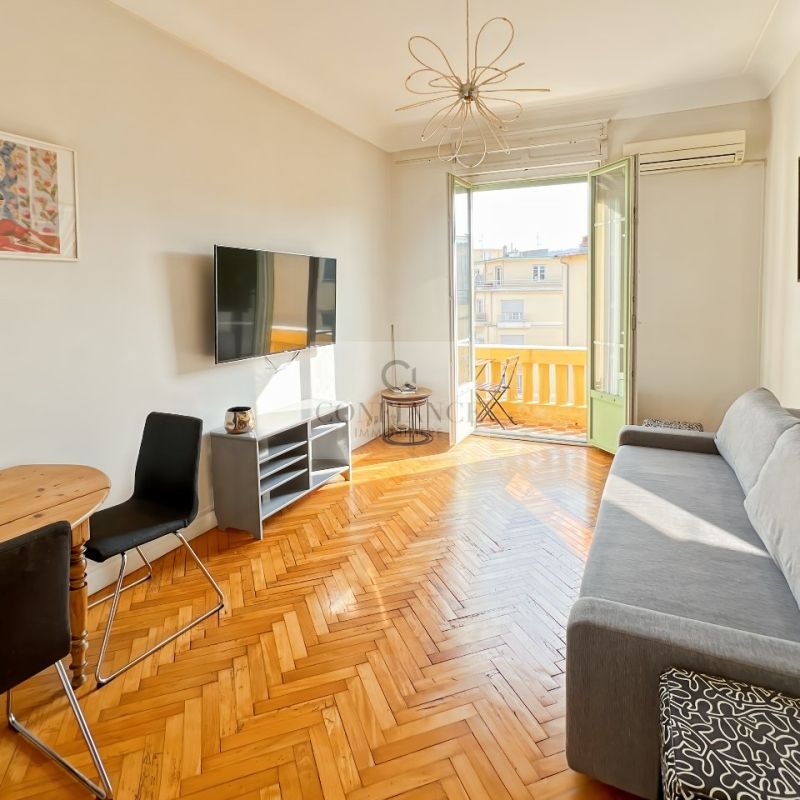 NICE CENTRE BD DUBOUCHAGE GRAND 2P MEUBLE DERNIER ETAGE BALCONS - Photo 1