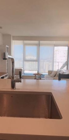 Brand new 1 year Downtown Luxury the pacific 2 bedroom 2 bath room - Photo 1