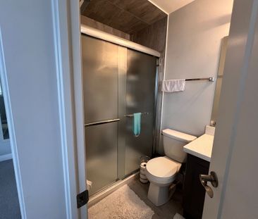 For Lease - 60 Aquarius Crescent, Hamilton, Ontario - Photo 5