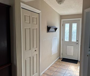 For Lease - 232 Grenfell Street, Hamilton, Ontario - Photo 4