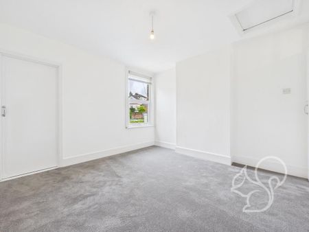 2 bedroom end of terrace house to rent - Photo 3