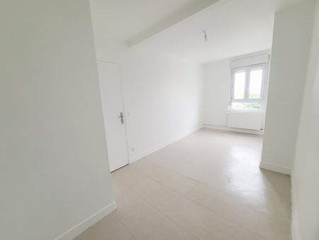 Location Appartement 3 pièces 68m² - Photo 5