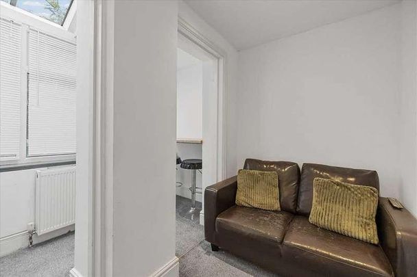 Providence Street, Plymouth, PL4 - Photo 1