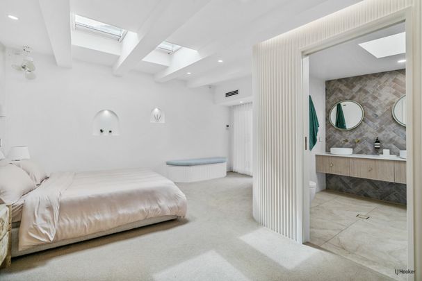 Resort-Style Luxury Meets Effortless Coastal Living - 'Casa Palma' - Photo 1