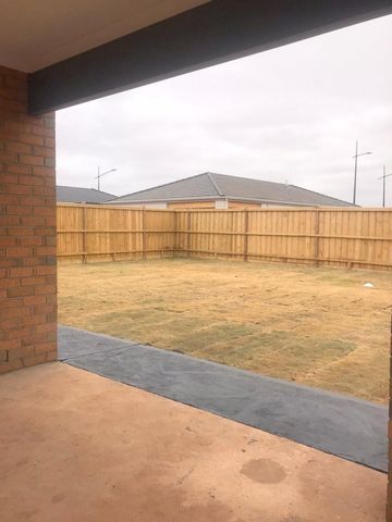 Family Home in Thornhill Park - Photo 5