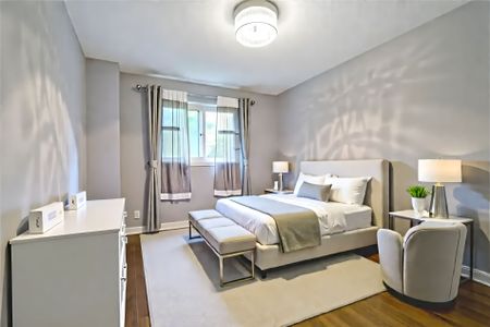 For Lease - 85 Houseman Crescent, Richmond Hill, Ontario - Photo 2