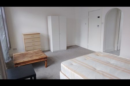 Studio Flat, Topsfield Parade, N8 - Photo 3