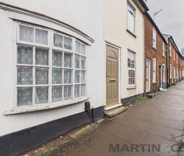 2 bedroom terraced house to rent - Photo 2