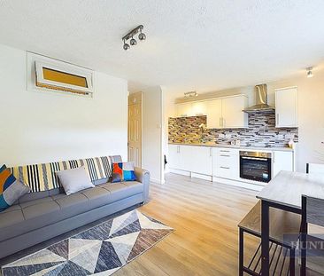 1 bedroom Flat To Let - Photo 4