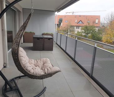 MAGNIFIQUE 2 ½ PIECES AVEC GRAND BALCON ! - Photo 1