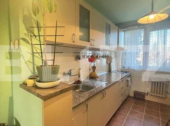 Apartament 3 camere, decomandat, 65 mp, zona Piata 14 Iulie - Fotografie 1