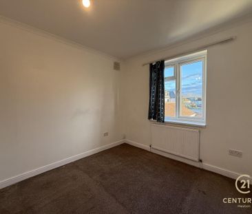 5 bedroom semi-detached house to rent - Photo 6