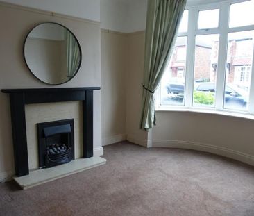 3 bedroom end of terrace house to rent - Photo 1