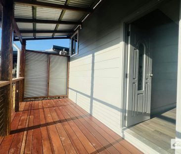 Newly Renovated 4 Bedroom Home - Photo 6