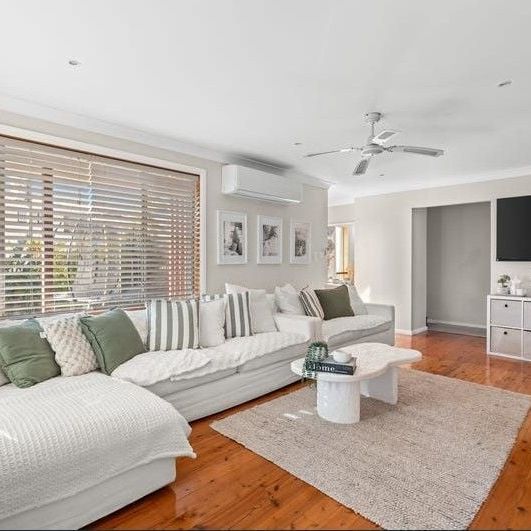 Private and Modern Three Bedroom Home! - Photo 1