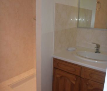 Location Maison 3 pièces 56m² AZILLANET 34210 - Photo 2