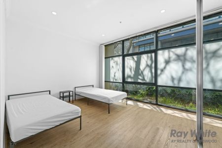 Modern One Bedroom plus Study Apartment In The Heart Of Chatswood - Photo 4