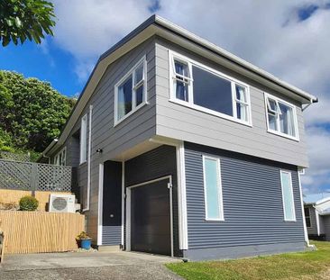 Charming 3-Bedroom Home – Your New Retreat! - Photo 5