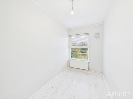 2 bedroom Apartment - Woodhall House, Welwyn Garden City - Photo 2