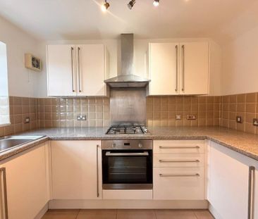 2 bedroom semi-detached house to rent - Photo 5