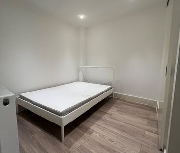 Studio Flat, New Cross Road, SE14 - Photo 2