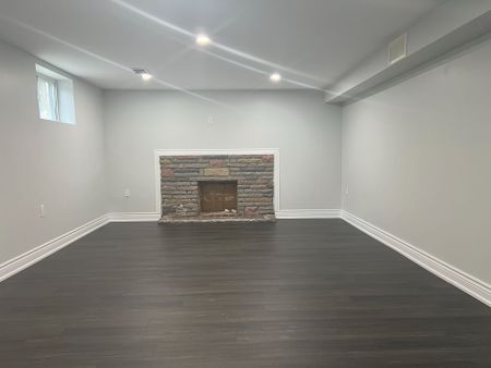 For Lease - 177 Sedgemount Drive, Toronto, Ontario - Photo 3