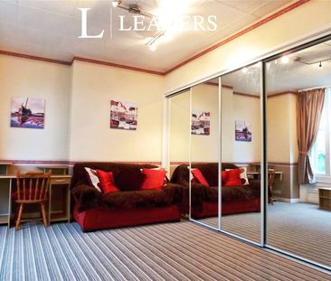 apartment to rent West Cliff Studios, 13 Durley Gardens, West Cliff... - Photo 1