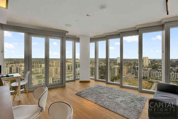 Manhattan Loft Gardens, International Way, London - Photo 1