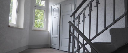 Helle 3-Zimmer-Wohnung mit Kellerabteil in zentraler Lage in Aue zu vermieten - Photo 1