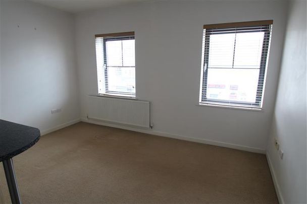 Cambridge Street, AYLESBURY - Photo 1