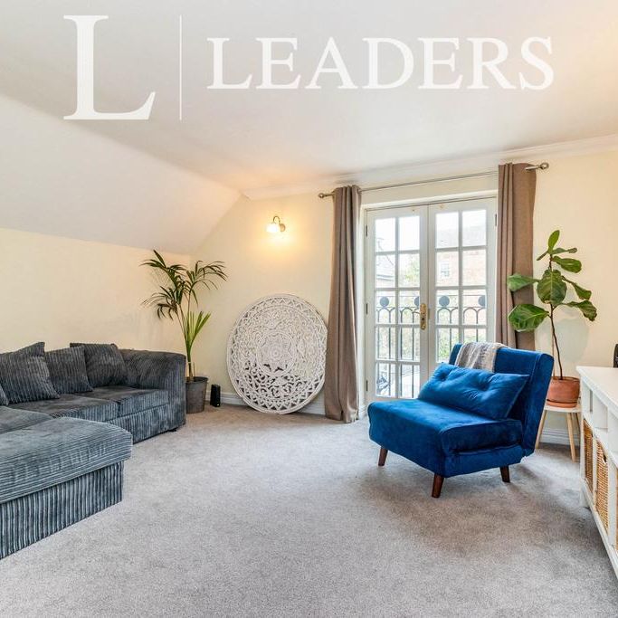 3 bedroom maisonette to rent - Photo 1